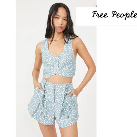 Free People Other - NWOT Free People
Size 6 Bennett 2-piece set
Pleated Shorts
Vest-inspired crop